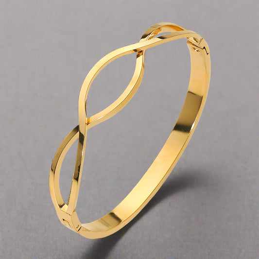 724-4 Infinity bangle